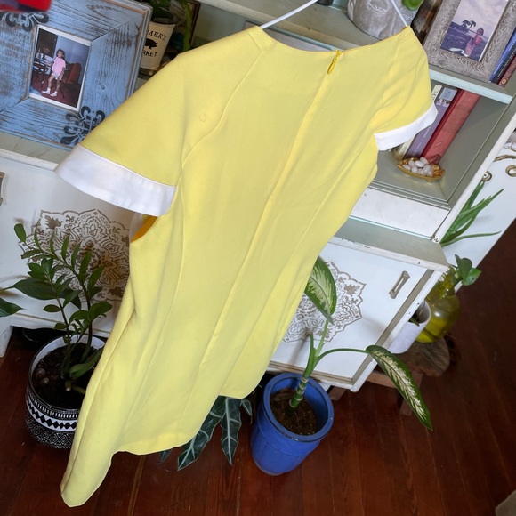 Ana Capri banana yellow cap sleeve dress - Picture 12 of 14